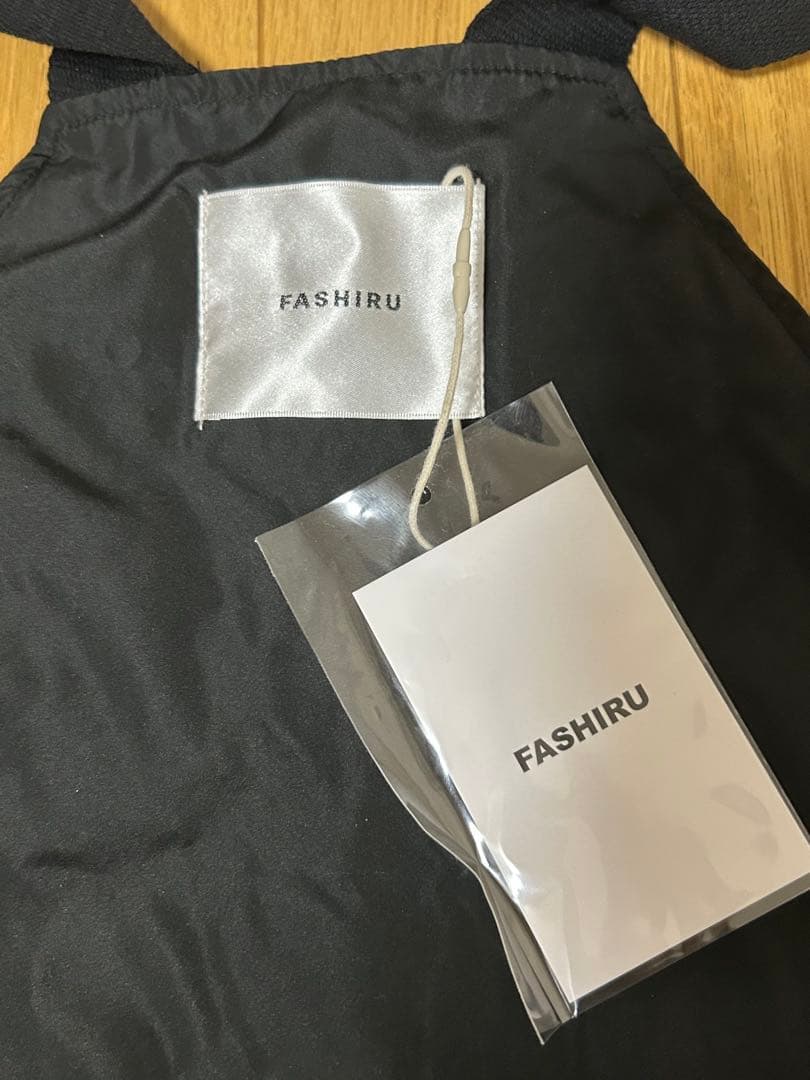 【タグ付き新品未使用】FASHIRU フィッシングナイロンベスト　ブラック