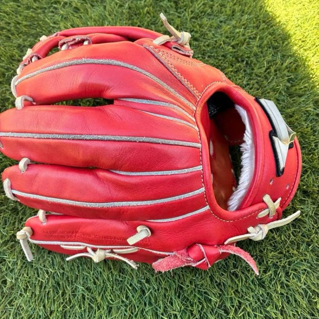 ふーさん　ミズノ グローバルエリート軟式グローブ 赤