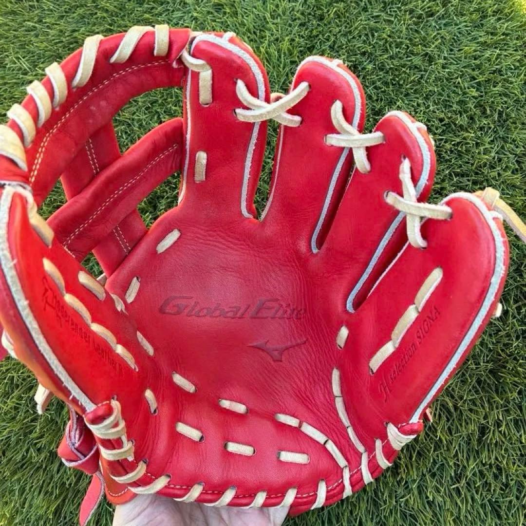 ふーさん　ミズノ グローバルエリート軟式グローブ 赤