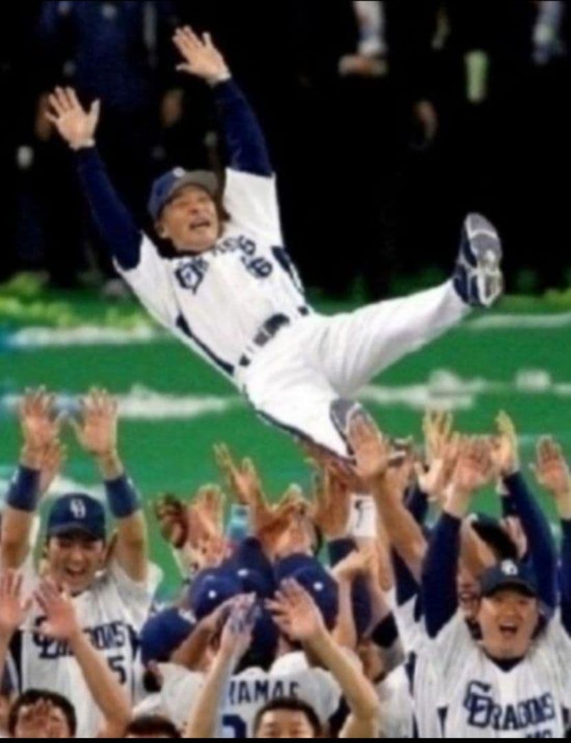 【美品】中日 ドラゴンズ ホーム ユニフォーム 荒木雅博 ミズノ製 XL