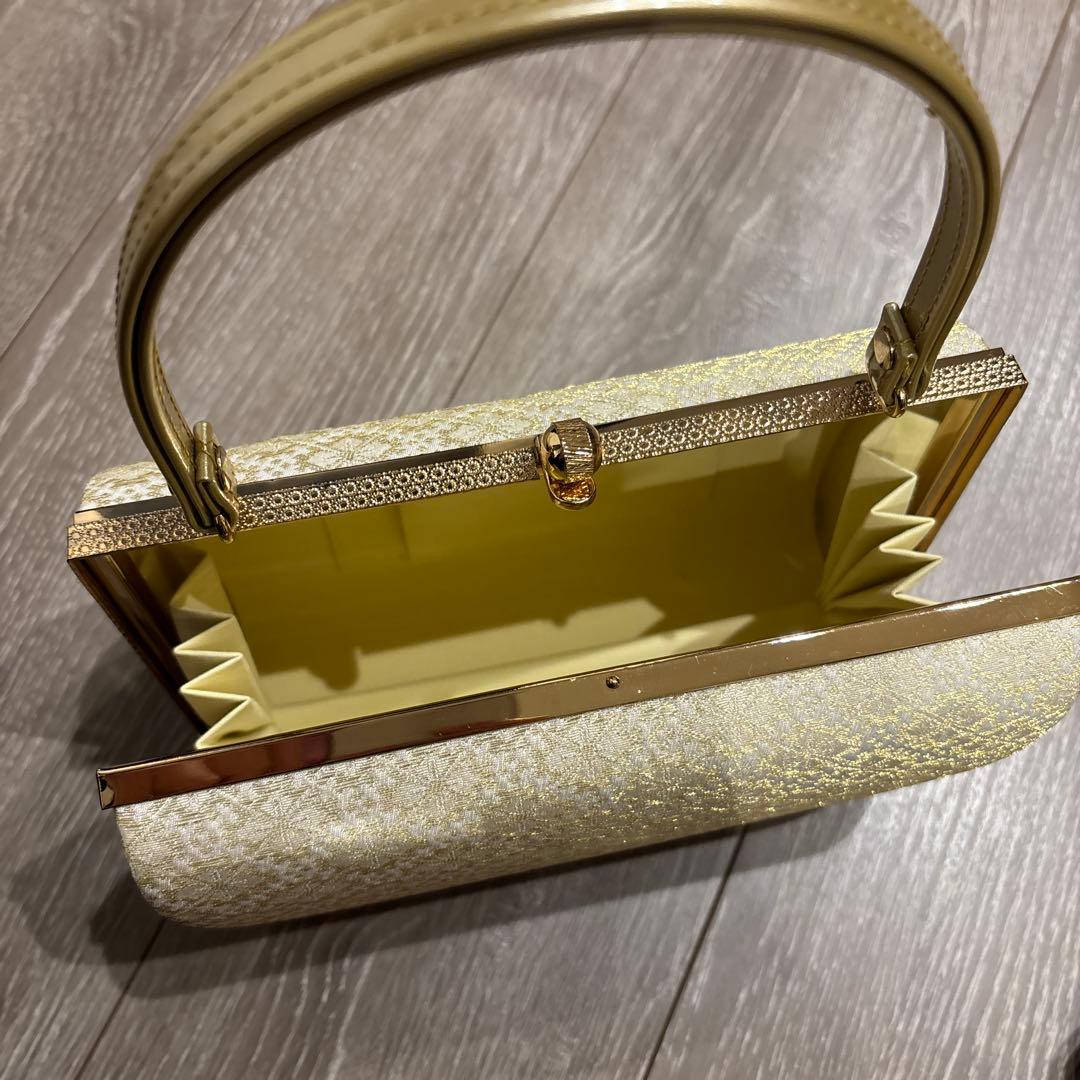 ゴールド ハンドバッグと草履セット