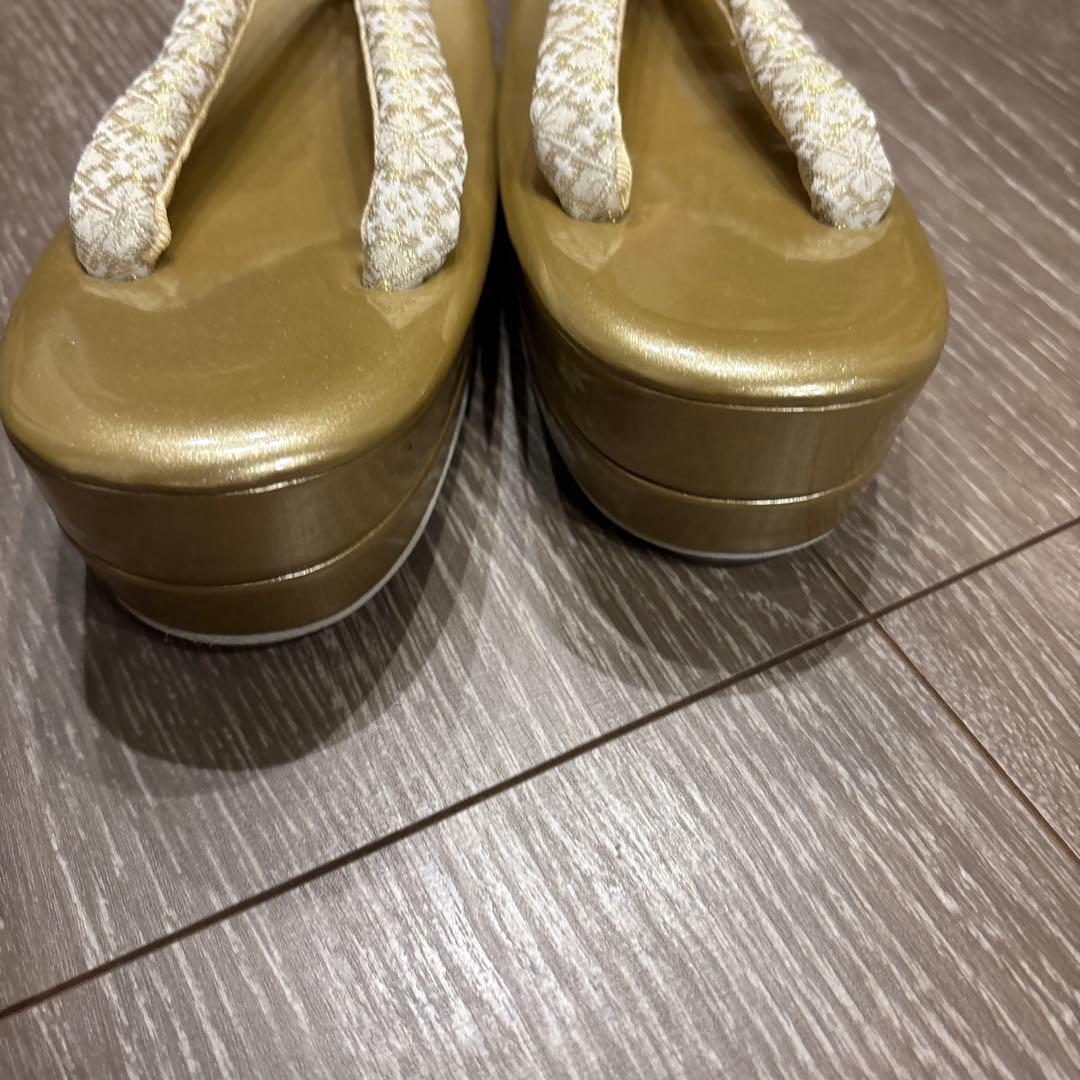 ゴールド ハンドバッグと草履セット