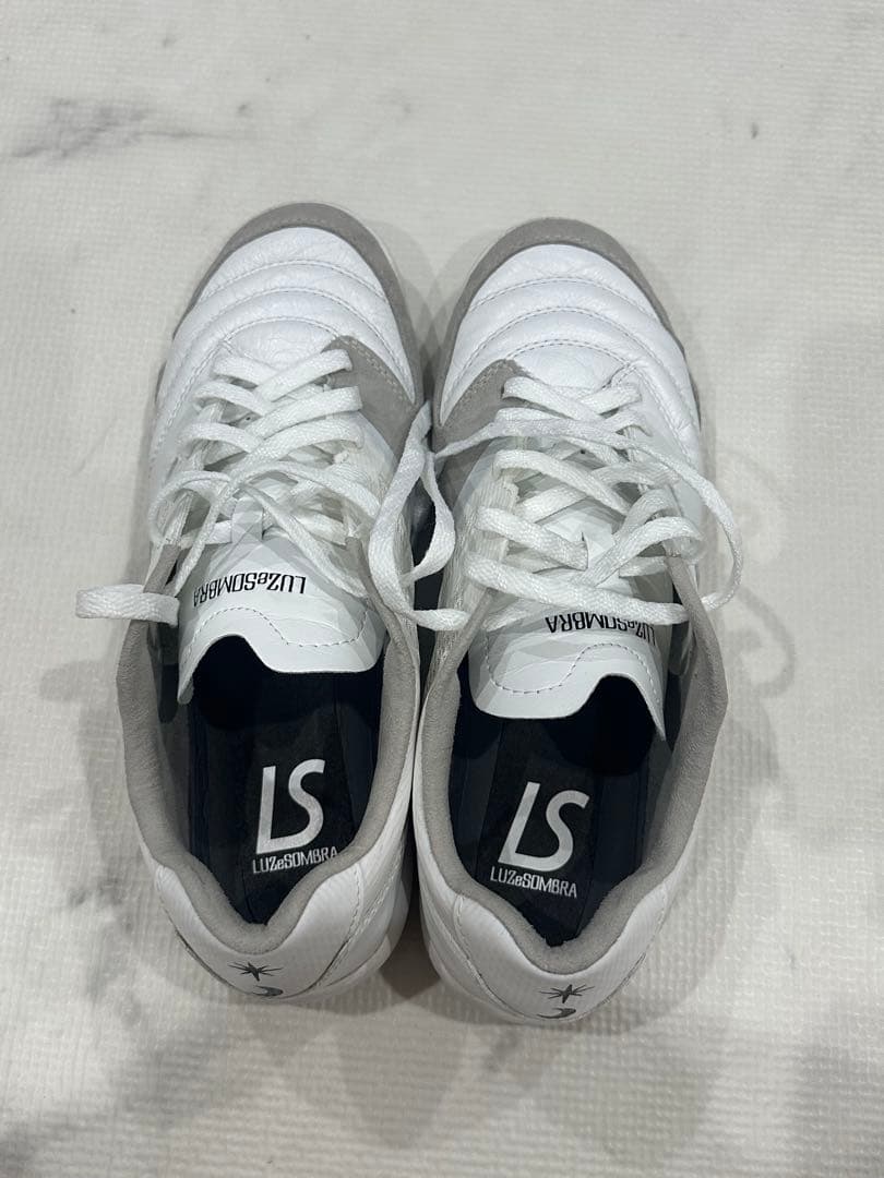 LUZ e SOMBRA AXIS-1 VK フットサルシューズ　25.5㎝