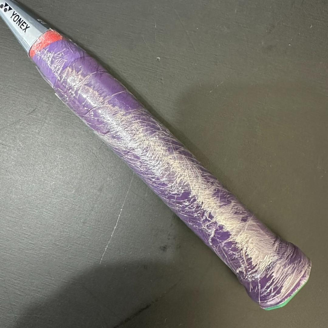 YONEX　ヨネックス　バトミントンラケット　デュオラ１０　MO-49