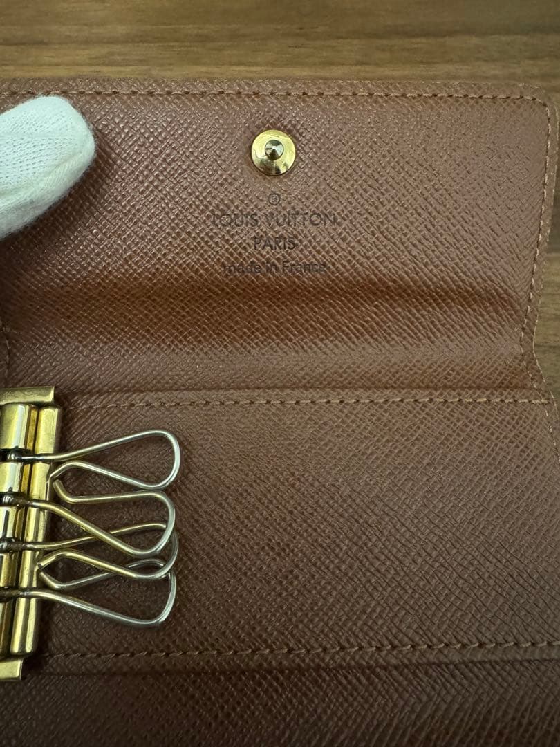 Louis Vuitton ミュルティクレ４　モノグラム　ヴィトン　キーケース