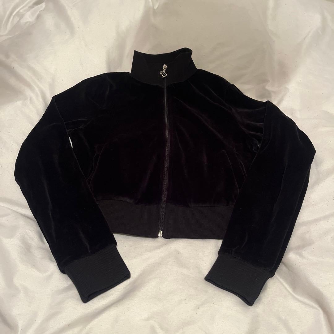 the virgins velvet setup ♡