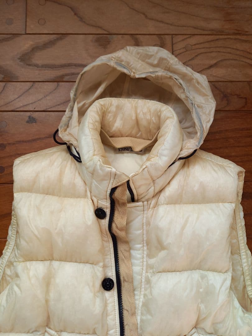 STONE　　ダウンベスト 2014A/W　ガーメントダイ