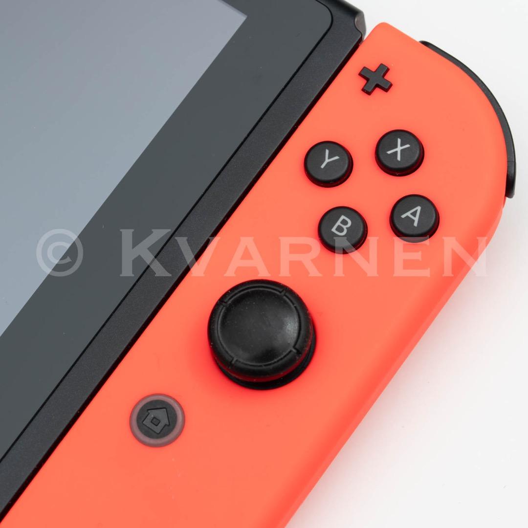 d*7様 Nintendo Switch ネオンブルー・ネオンレッド