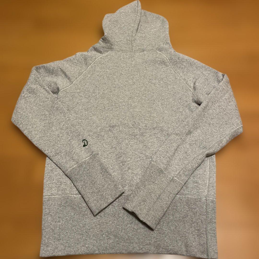 【未使用新品】送料込み ドレステリア ジップアップパーカー グレー サイズ2