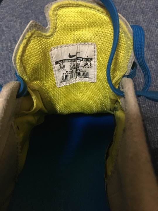 サッカースパイク