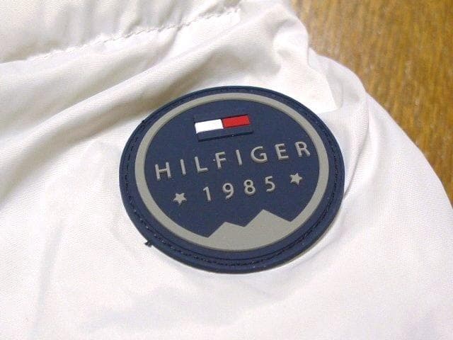 【大きい】XL日本サイズ位トミーヒルフィガーUSA限定極暖ダウンジャケット