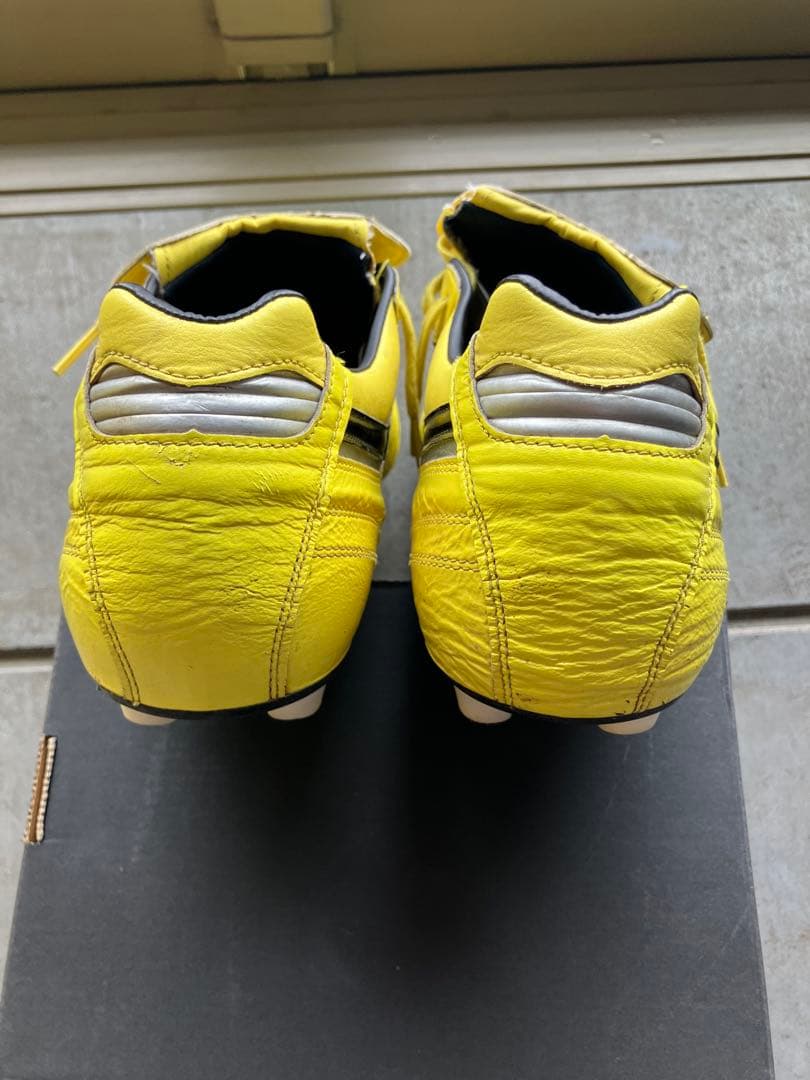 Mizuno モレリア2 30周年モデル イエロー