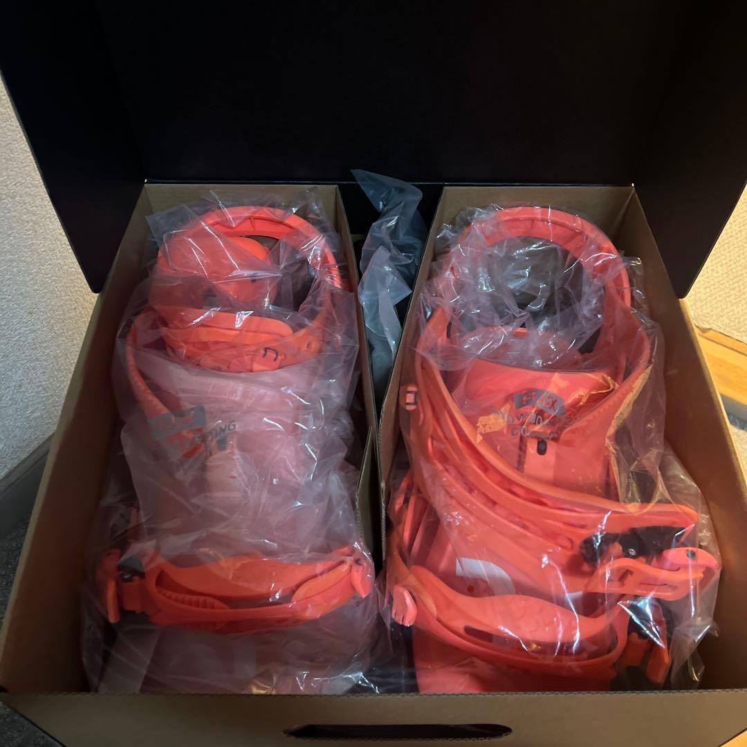 FLUX XF FLASH RED Mサイズ　25-26新品未使用