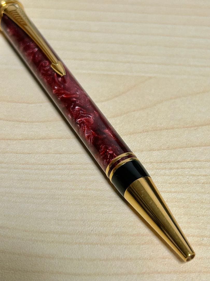 Parker デュオフォールド　ボールペン マーブルレッド