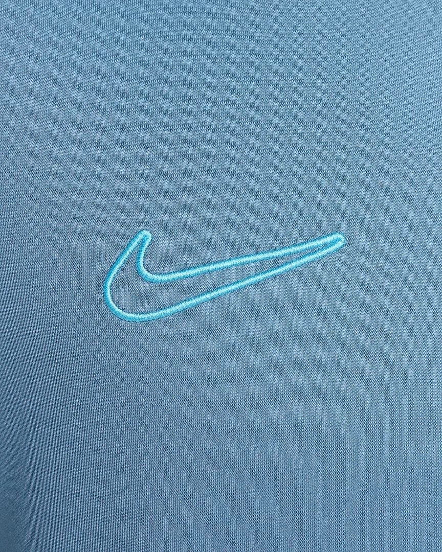 新品　ナイキ Dri-FIT アカデミー　上下セットアップ　M