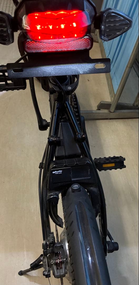 送料込み　断捨離価格　glafit グラフィット gfr-01