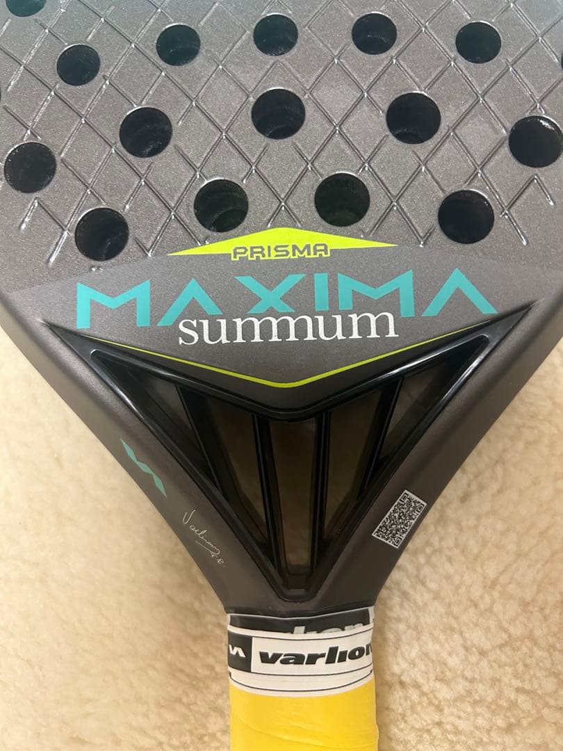 Varlion PRISMA MAXIMAパデルラケット