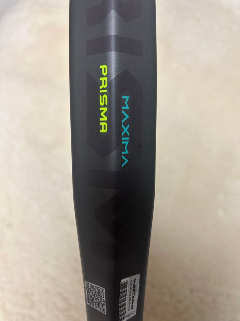 Varlion PRISMA MAXIMAパデルラケット
