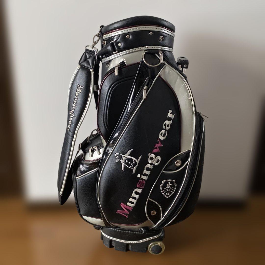 Munsingwear キャディバッグ ブラック/ホワイト キャスター付き