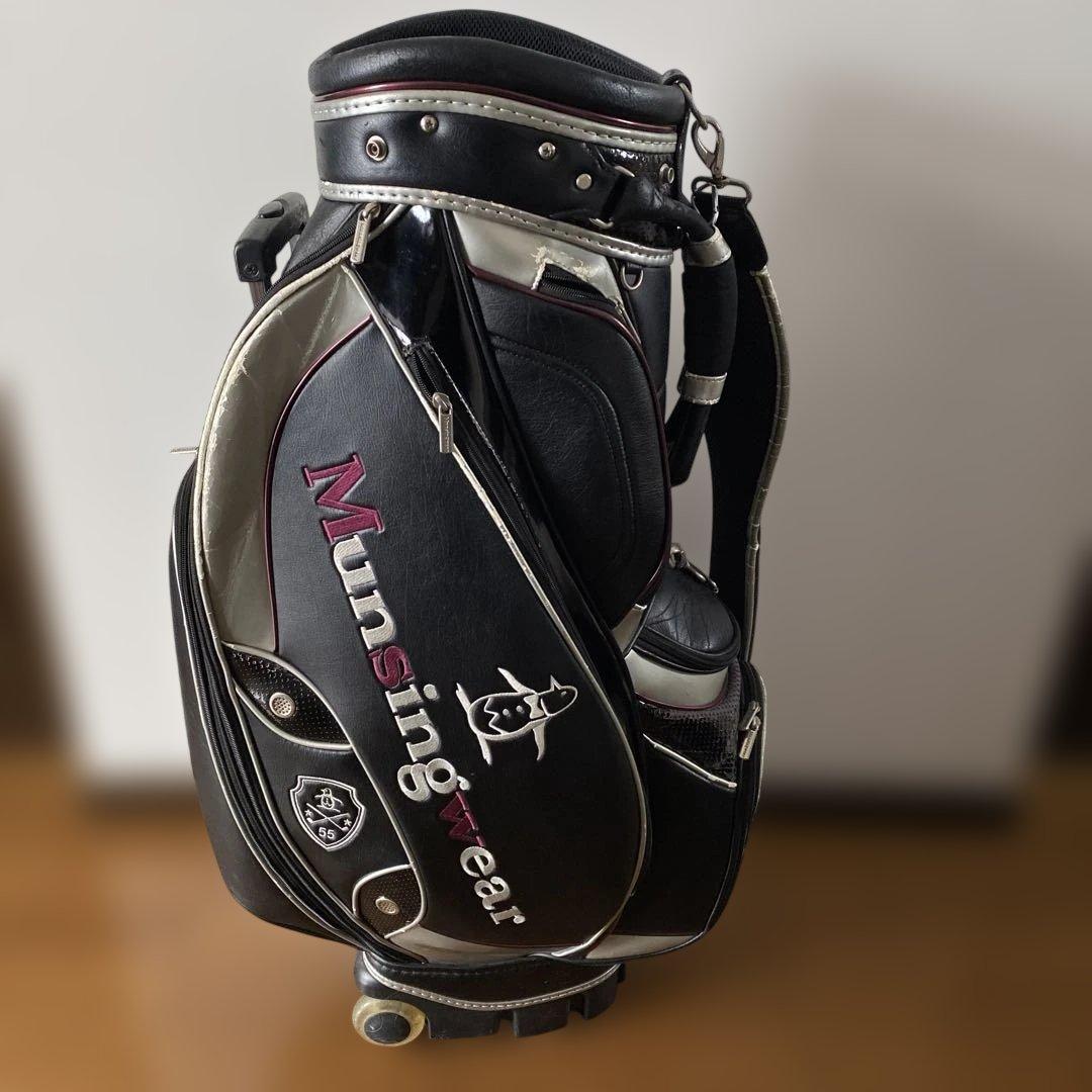 Munsingwear キャディバッグ ブラック/ホワイト キャスター付き