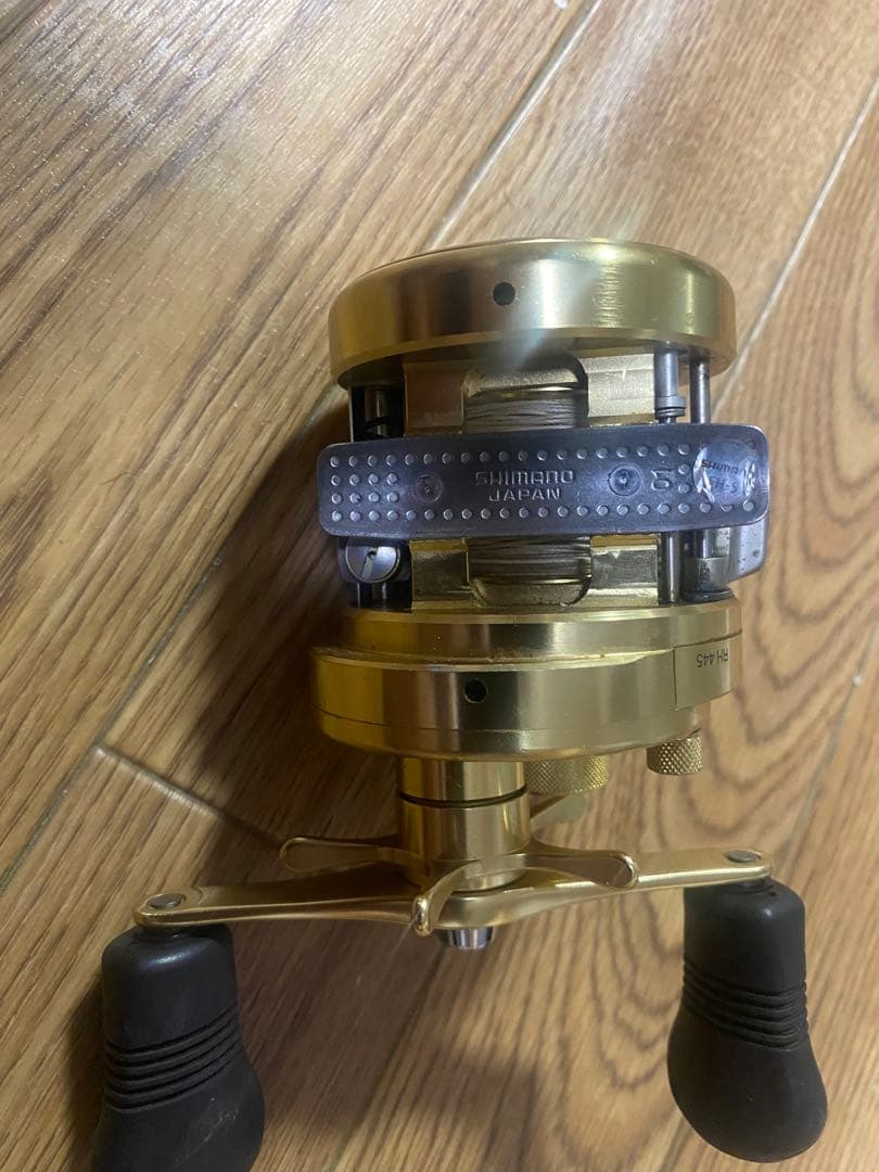 シマノ カルカッタコンクエスト300