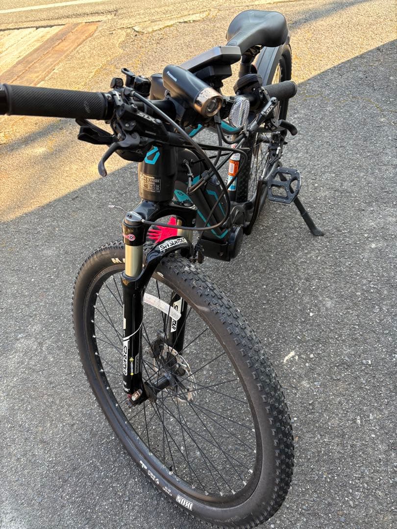 電動アシスト自転車 スポーツタイプ ブラック/ブルー