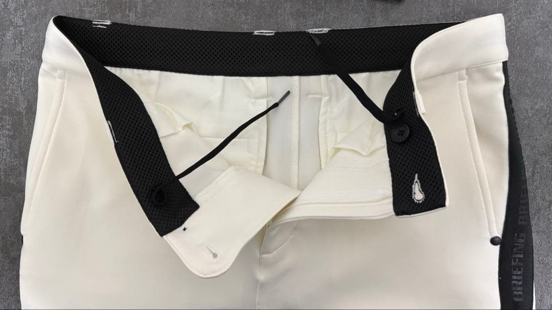 【未使用に近い】BRIEFING メンズゴルフウェア　サイドラインパンツ