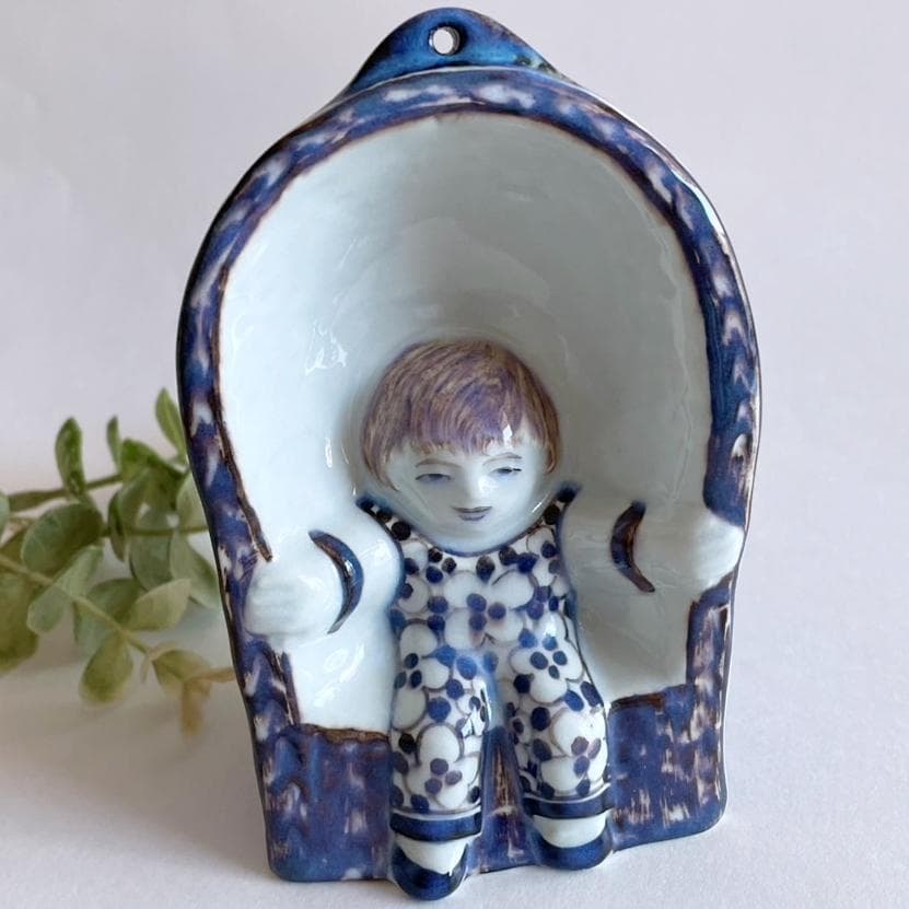 ロイヤルコペンハーゲン 子供 少年 フィギュリン ファイアンス焼