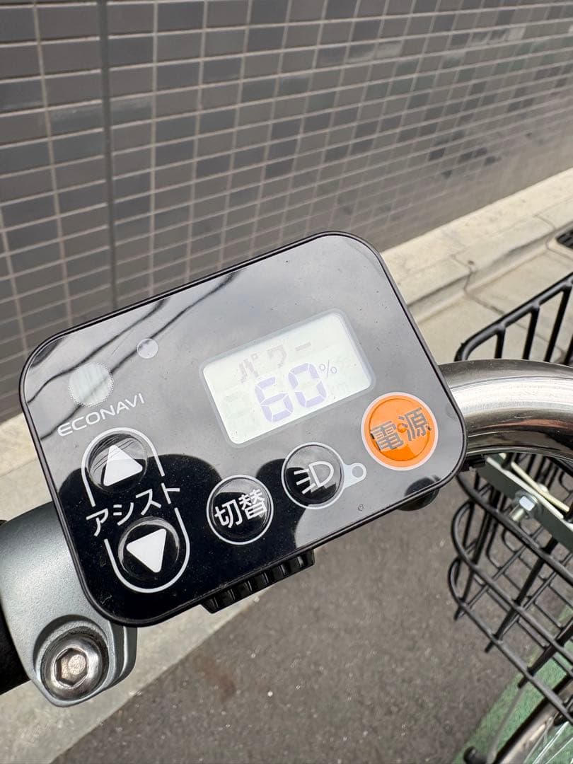 電動アシスト自転車 シルバー バスケット付き　パートナーDX 美品