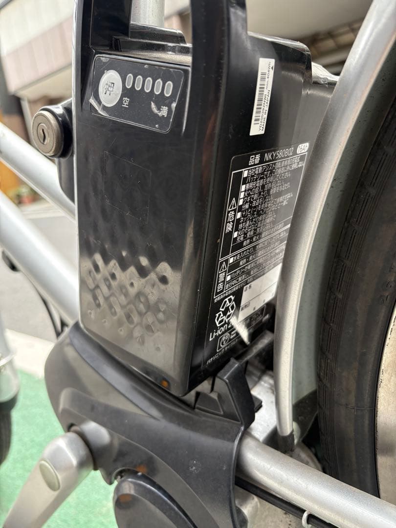 電動アシスト自転車 シルバー バスケット付き　パートナーDX 美品