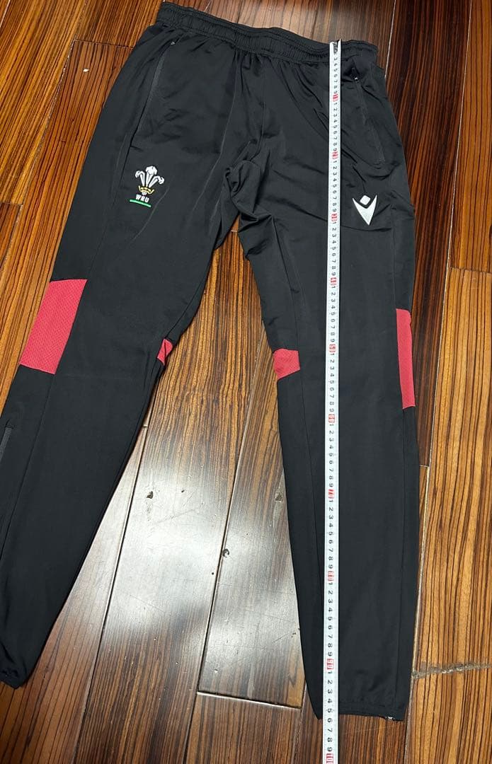 【新品未使用】Macronラグビー　ウェールズ代表　ウォームアップパンツ　L