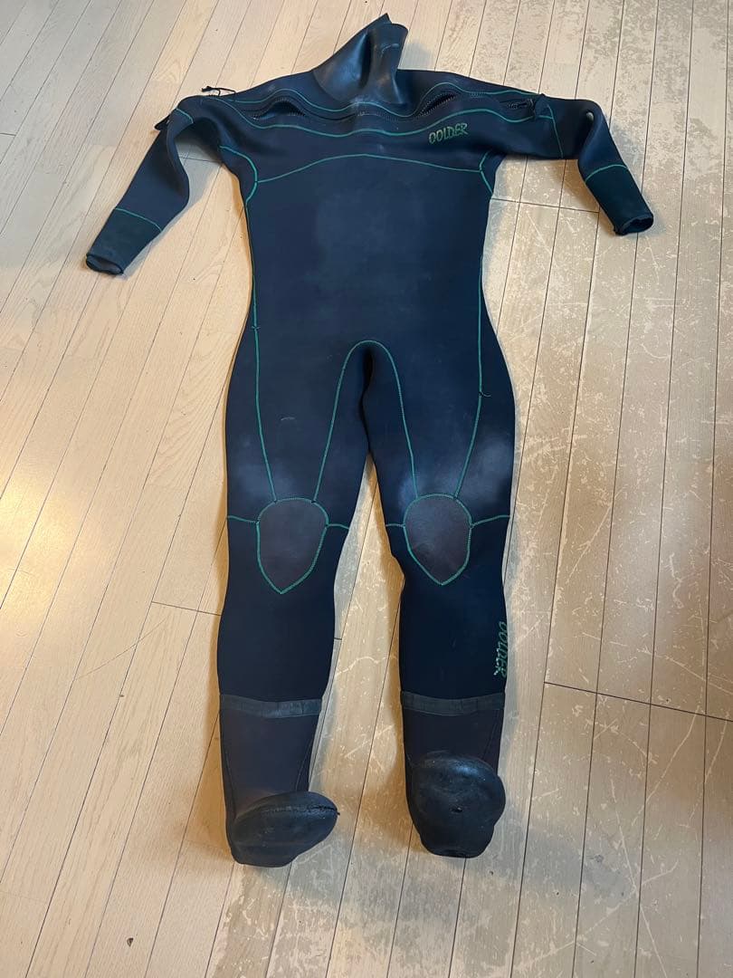 新品なら13万前後の価値　ドライウエットスーツ　ブーツ付　国産ハンドメイド　XL