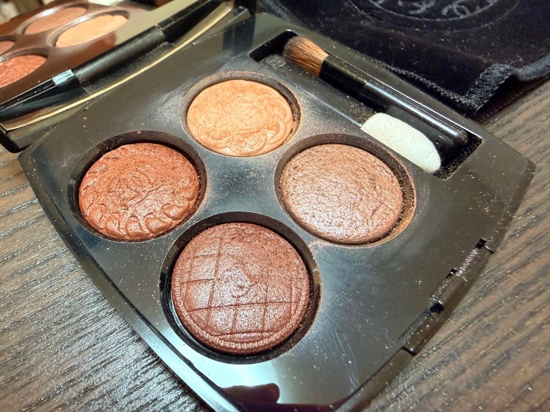 ［CHANEL】限定レ キャトル オンブル ブトン 219 ブトン クチュール