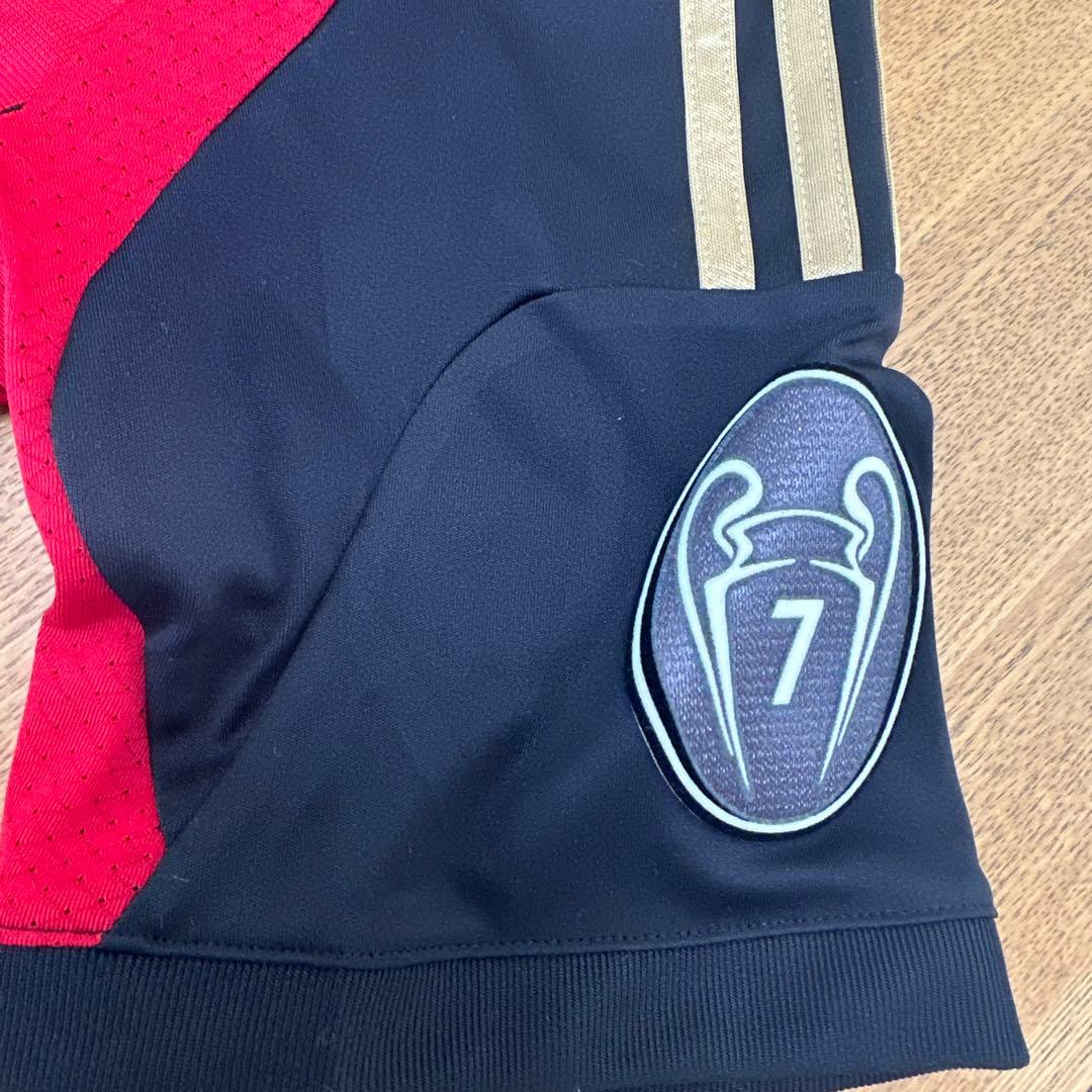 本田圭佑ACミラン adidas シャツ 赤黒 7番