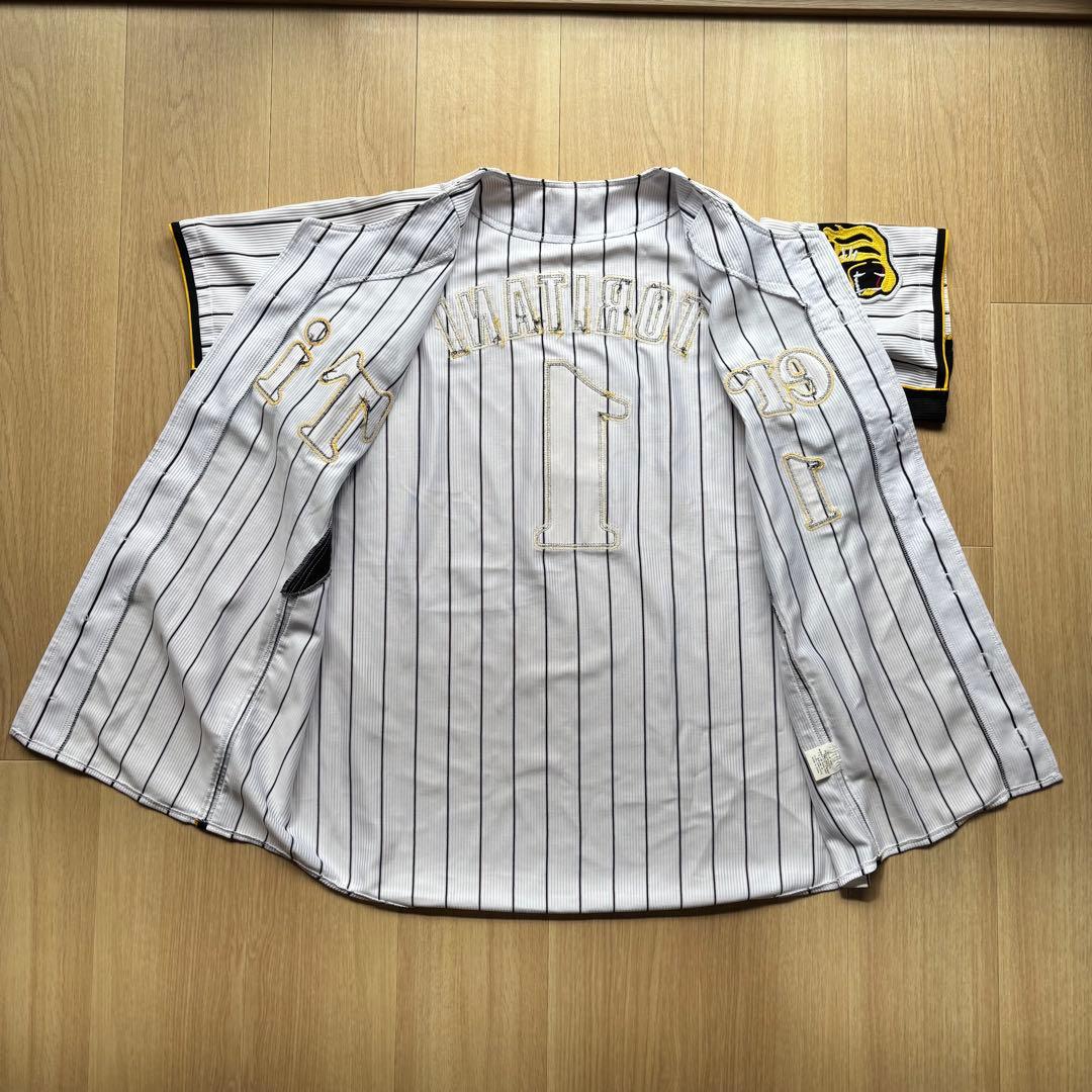 Tigers TORITANI ユニフォーム 1番 鳥谷選手　ストライプ