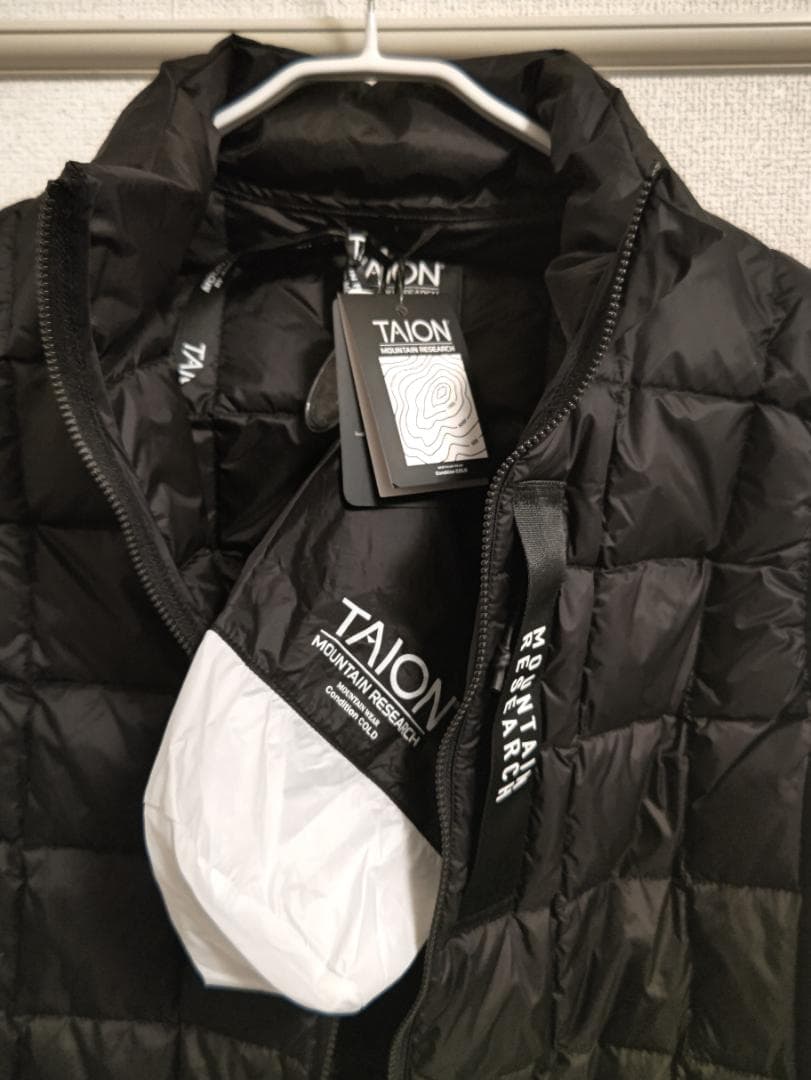 10周年コラボ【TAION × Mountain Research】ダウンベスト