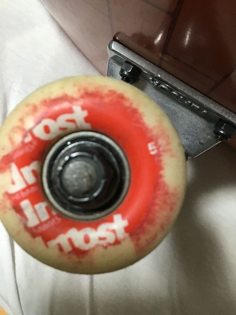 マジェンタスケートボード　コンプリート+ウィール付き　RYUです。