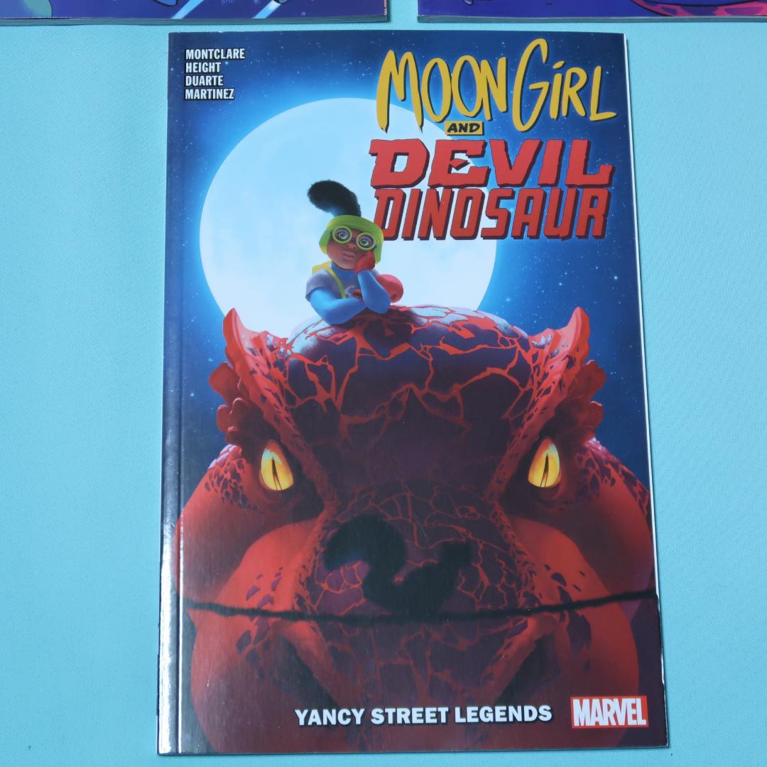 セール！ 洋書アメコミ　Moon Girl and Devil…マーベル　3冊