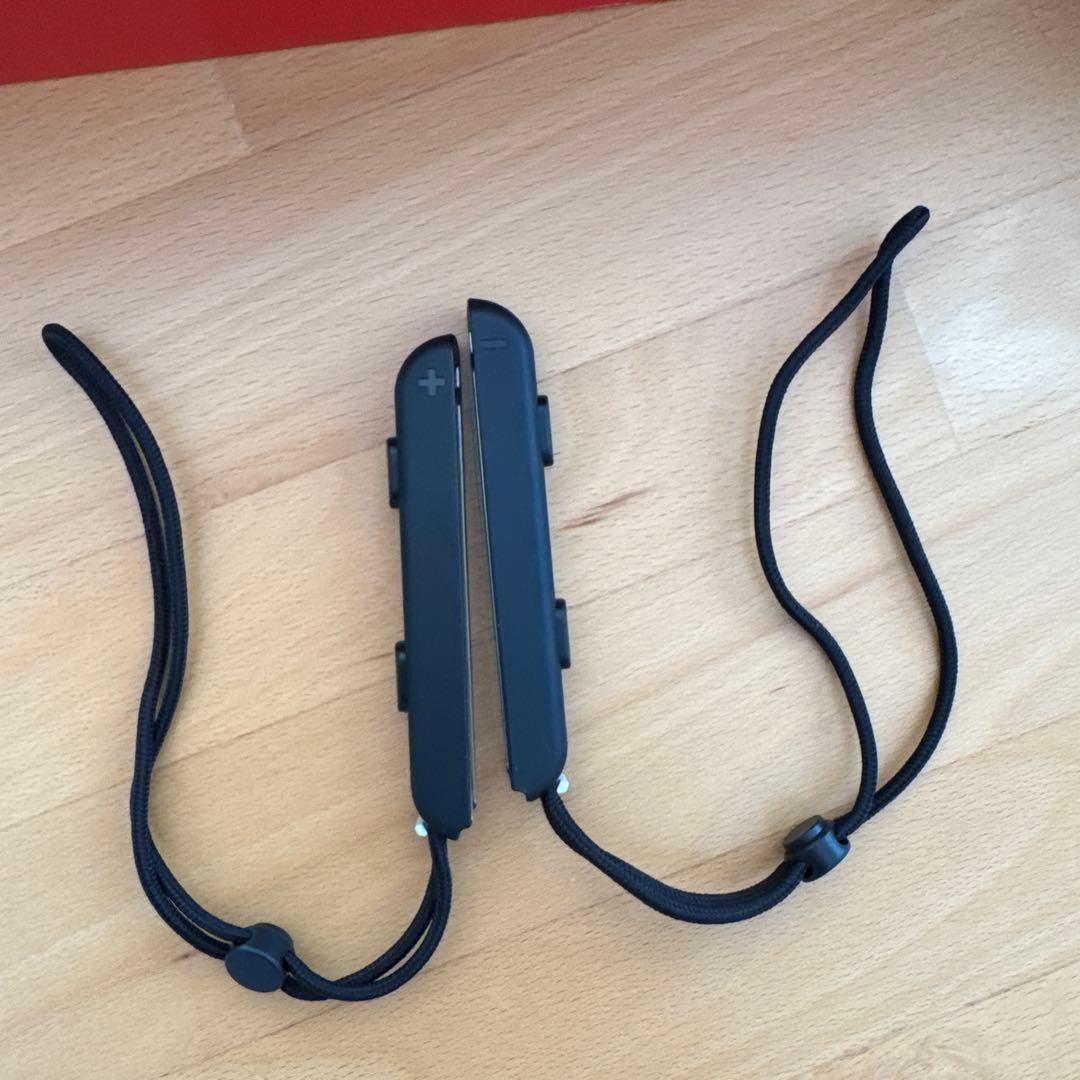 任天堂switch「非有機EL」 青・赤 ジョイコンストラップ付