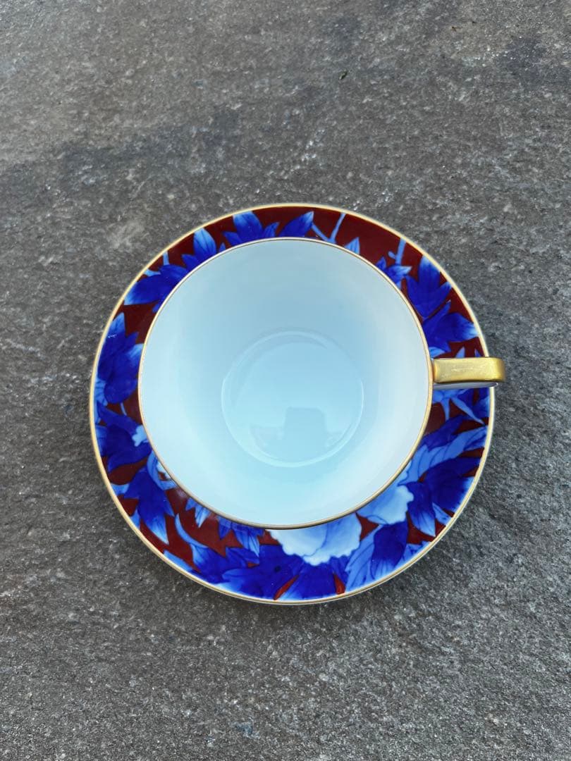 宮内庁御用達　深川製磁　コーヒーカップ&ソーサー　染錦 牡丹　金彩牡丹外赤