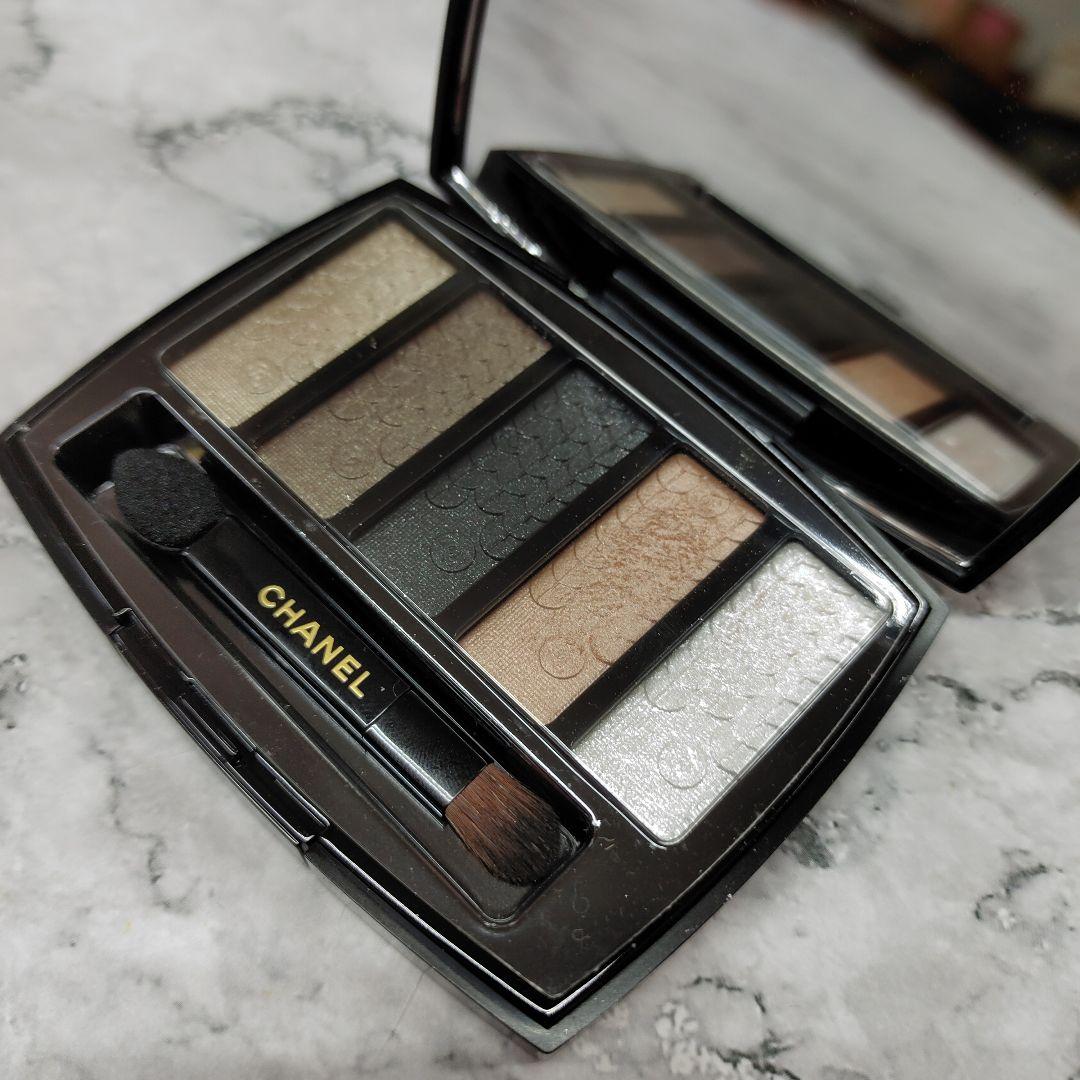 【限定品】シャネル CHANEL ルミエール グラフィック アイシャドウ
