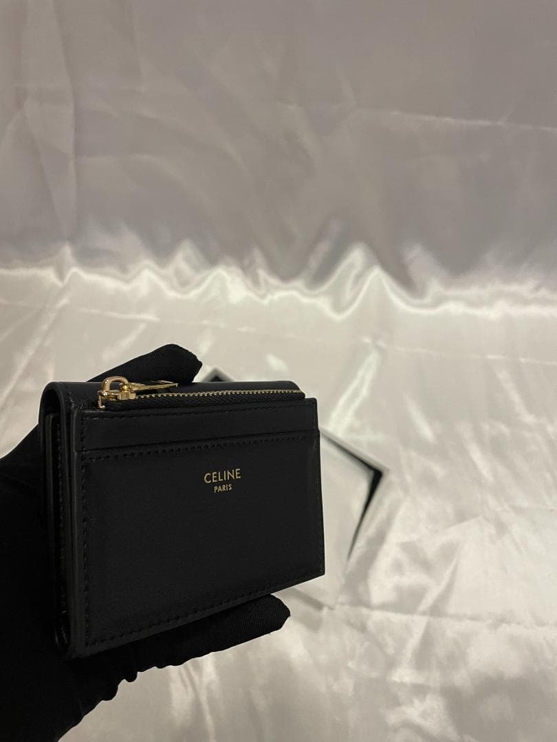 美品 三つ折り財布 ブラック~~~