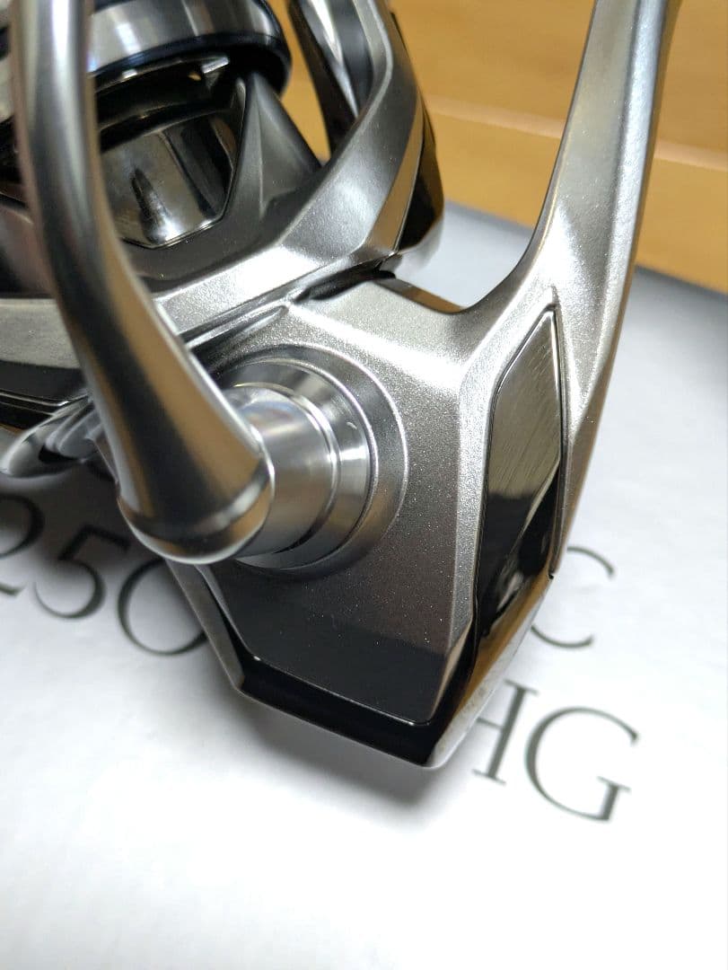 シマノ　23ストラディック2500shg