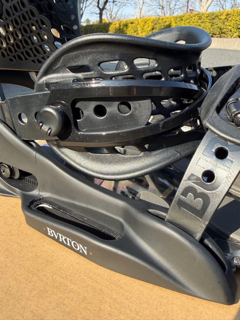 BURTON ESCAPADE EST M バートン エスカペード 半日のみ使用