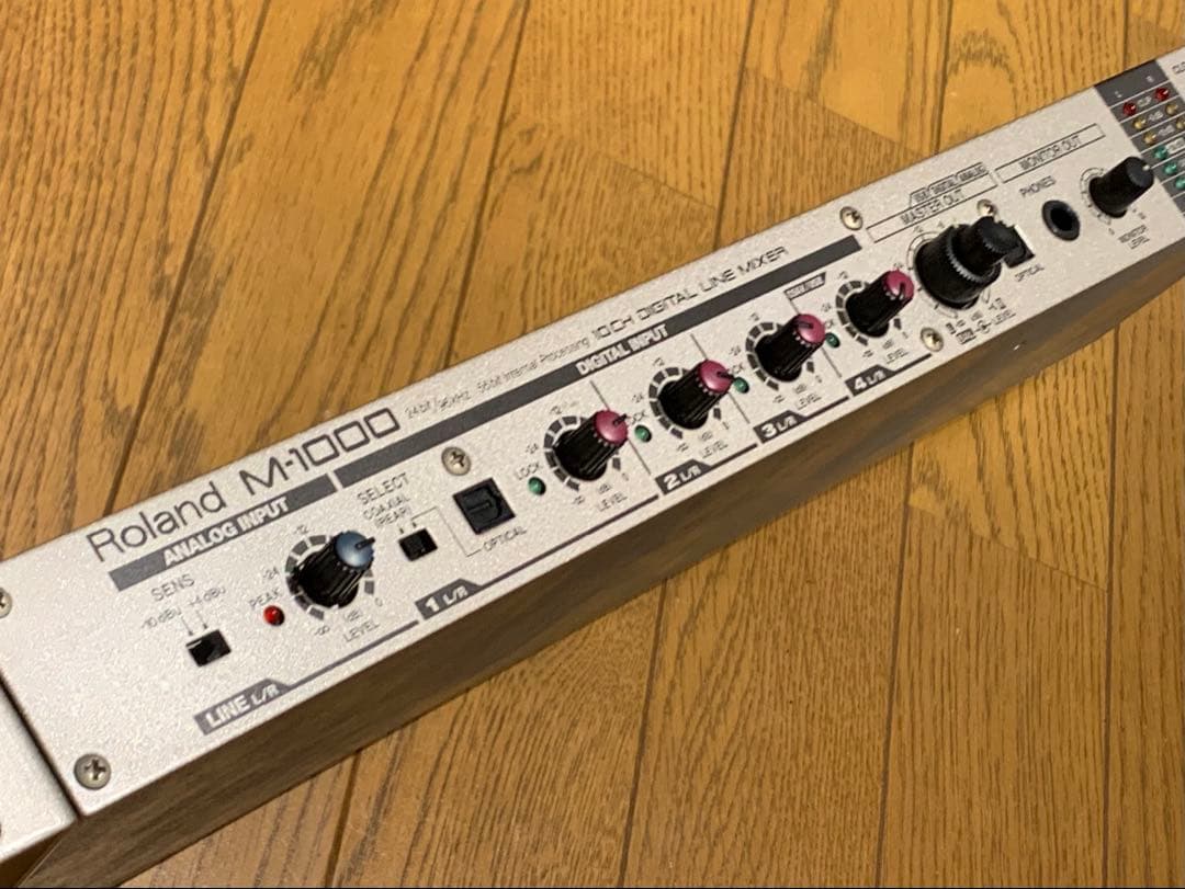 Roland M-1000 デジタルラインミキサー