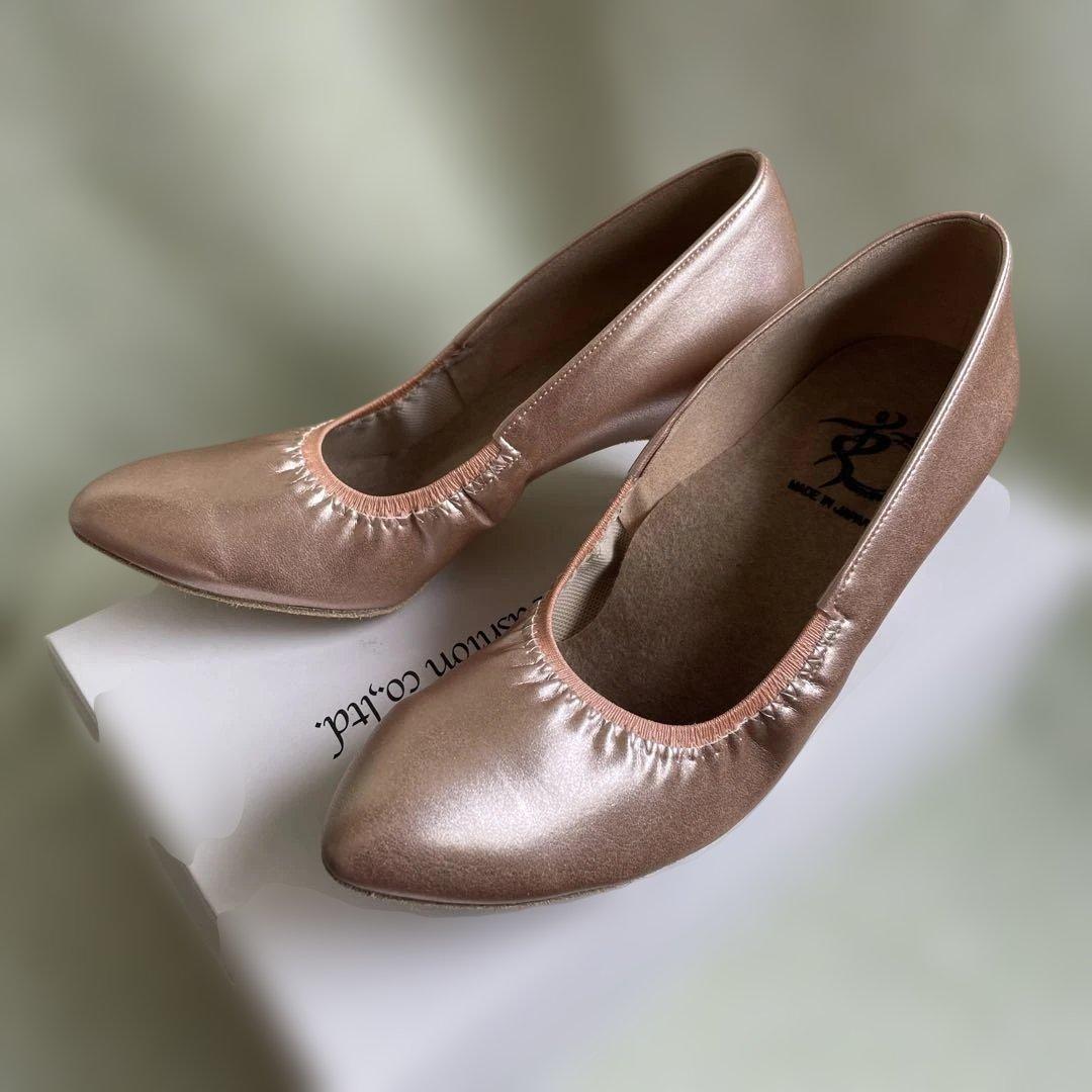 タカダンス　美品　モダンシューズ　22.5 試し履きのみ