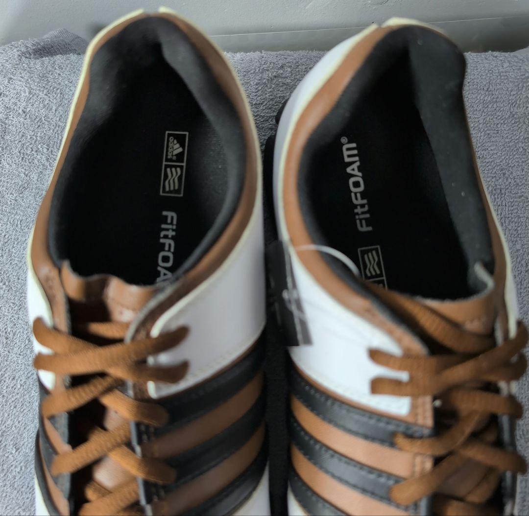 新品未使用アディダス Traxion adiCOMFORT ゴルフシューズ