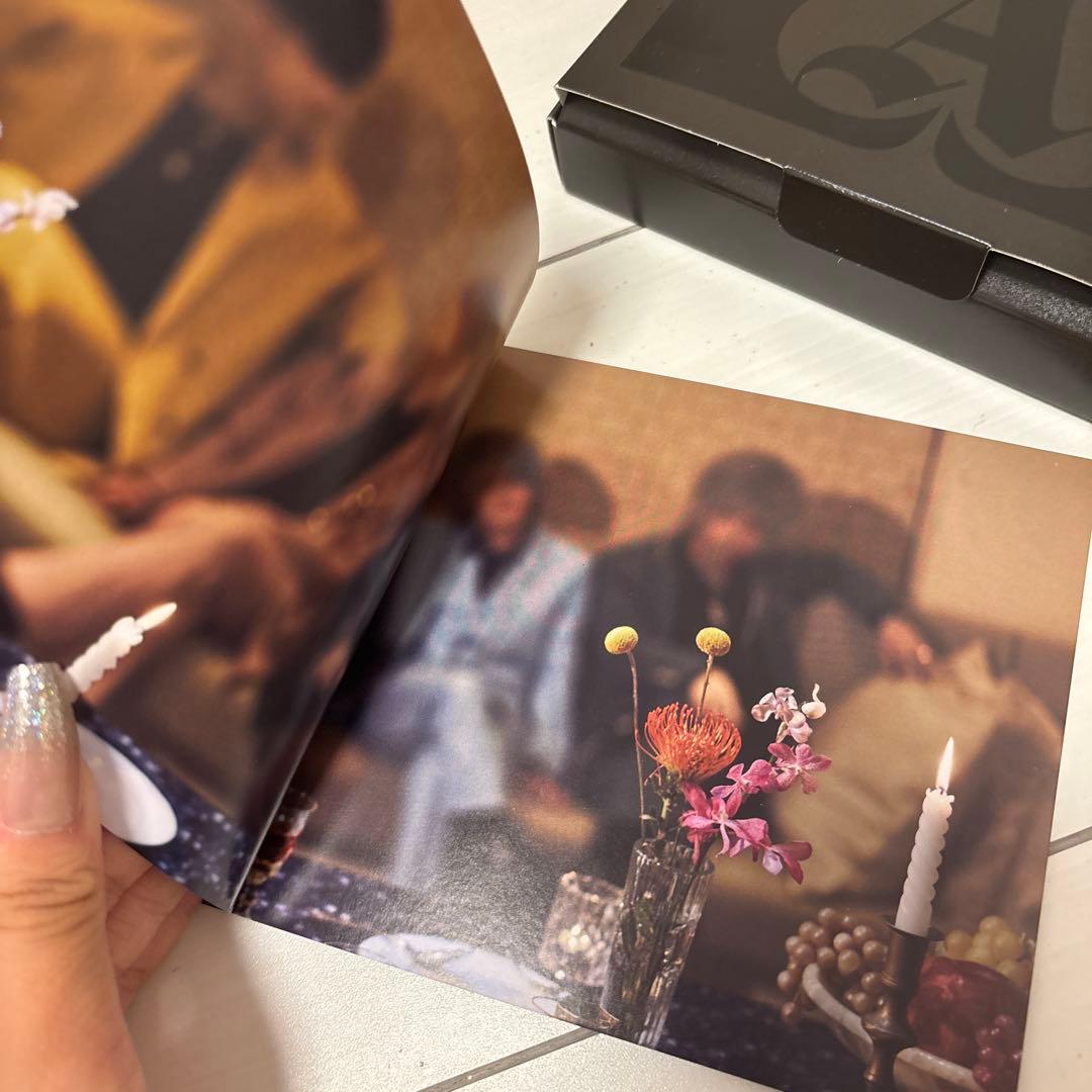 Knight A ポストカードセットとブレスレット