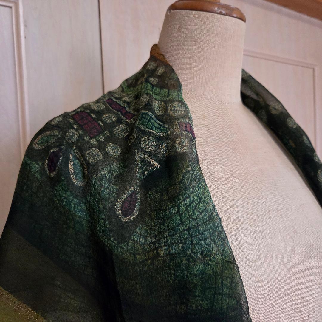 ロメオ・ジリ　シルクシフォン スカーフ グリーン系 女性デザイン