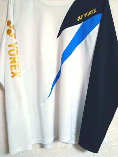 YONEXヨネックスホワイト系店舗限定品ロングスリーブウェア